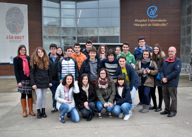 Alumnos 2º de BACH visitan Valdecilla