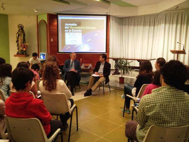 Charla Fancisco Aldecoa