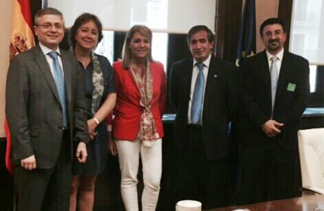 Reunión entre la Secretaria de Estado de Servicios Sociales y los representantes de las obras socioeducativas de La Salle