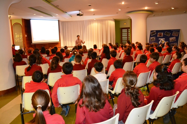 Charla Diego Vallejo