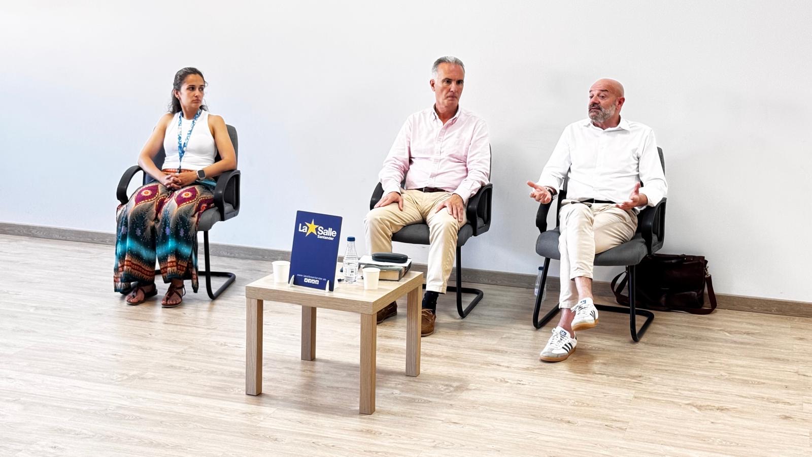 Victimas de ETA acercan la historia del terrorismo en España a los alumnos de 4º ESO