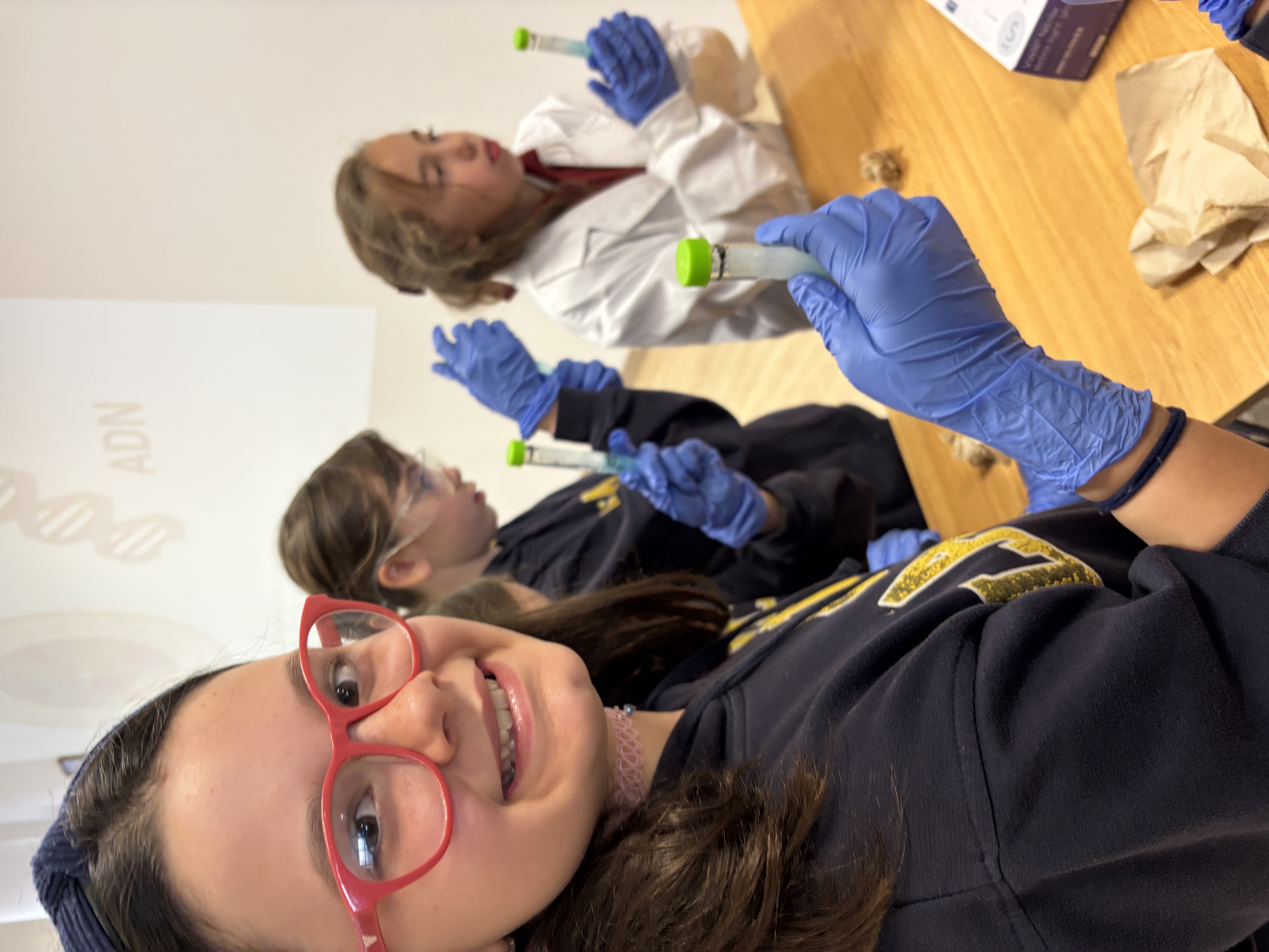 4º-de-primaria-celebra-el-día-de-la-mujer-y-la-niña-en-la-ciencia